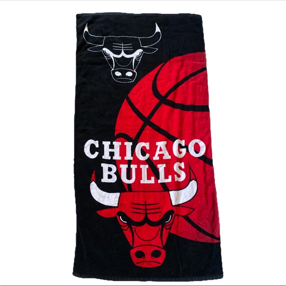 Chicago Bulls NBA Basketball Red & Black Beach Towel
